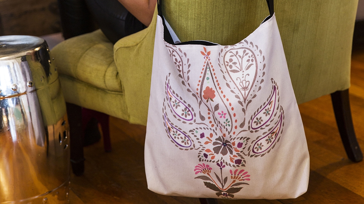 adjustable tote 3