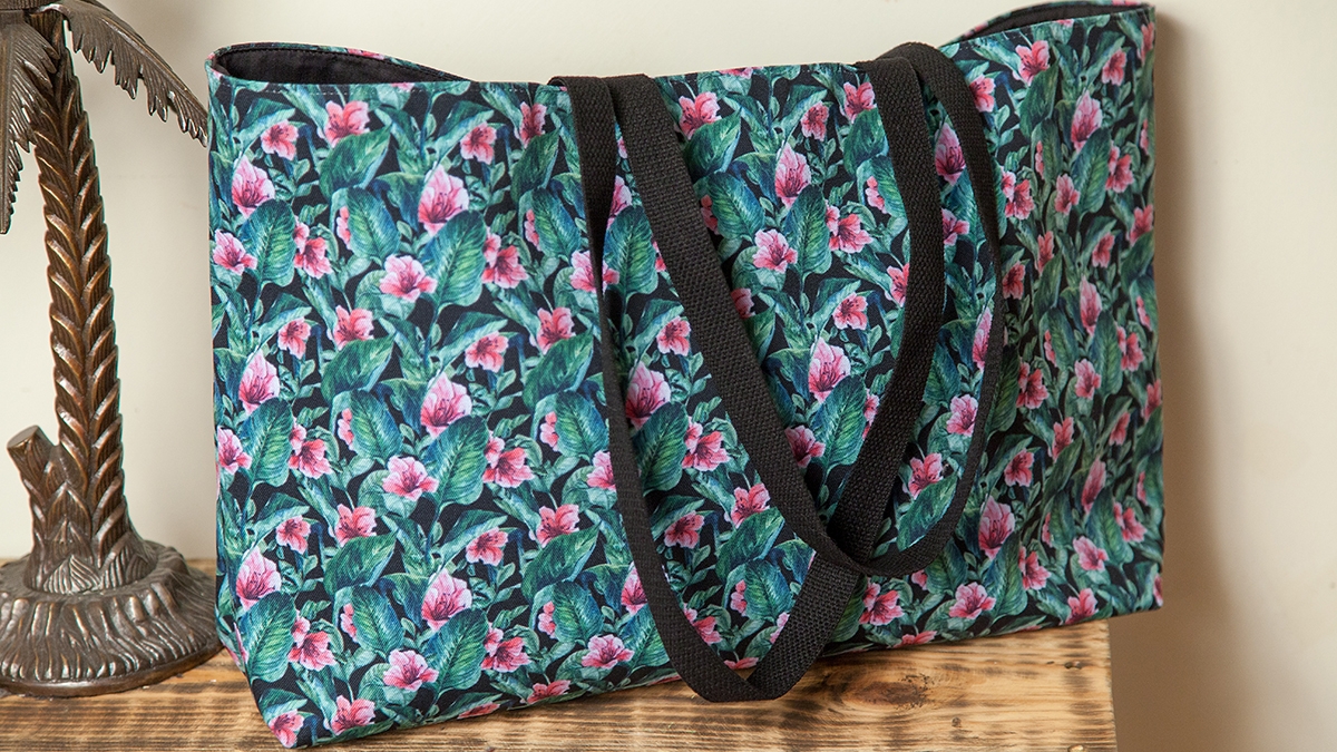 weekender tote 1
